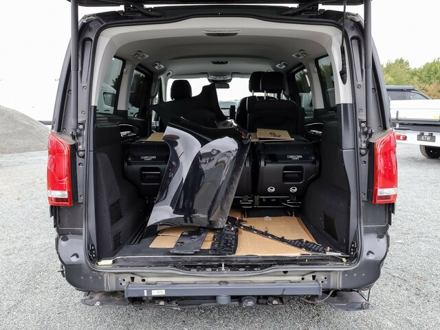 MERCEDES-BENZ V 300 Avantgarde Extralang,2xSchiebetür el.,AHK... - Пасажирський фургон: фото 2 MERCEDES-BENZ V 300 Avantgarde Extralang,2xSchiebetür el.,AHK... - Пасажирський фургон: фото 2