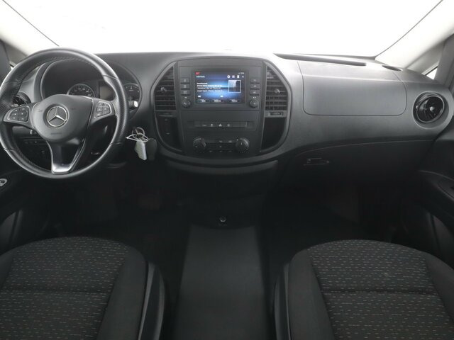 MERCEDES-BENZ Vito 114 TourerPro,Allrad,Automatik,8 Sitzer... - Мікроавтобус, Пасажирський фургон: фото 2 MERCEDES-BENZ Vito 114 TourerPro,Allrad,Automatik,8 Sitzer... - Мікроавтобус, Пасажирський фургон: фото 2