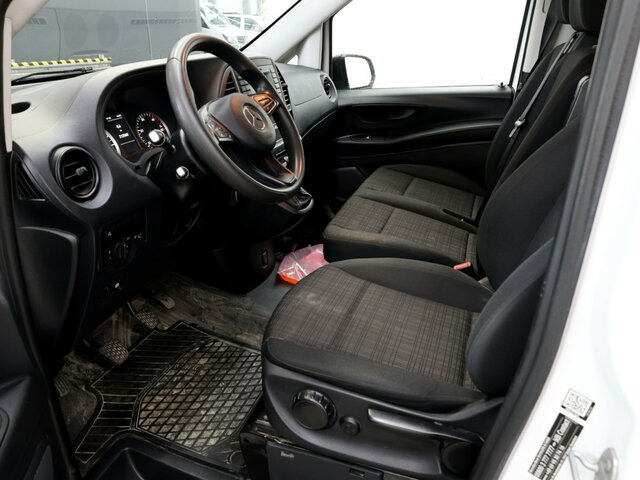 MERCEDES-BENZ Vito114CDI KA lang ,Klima,Sortimo Regalsystem... - Легковий фургон: фото 2 MERCEDES-BENZ Vito114CDI KA lang ,Klima,Sortimo Regalsystem... - Легковий фургон: фото 2