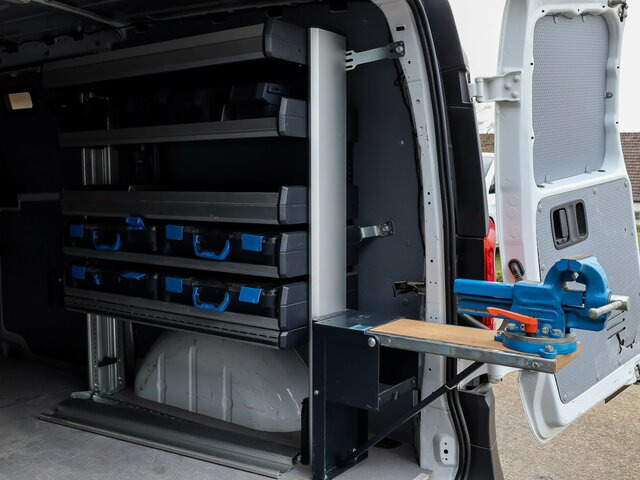 MERCEDES-BENZ Vito114CDI KA lang ,Klima,Sortimo Regalsystem... - Легковий фургон: фото 2 MERCEDES-BENZ Vito114CDI KA lang ,Klima,Sortimo Regalsystem... - Легковий фургон: фото 2