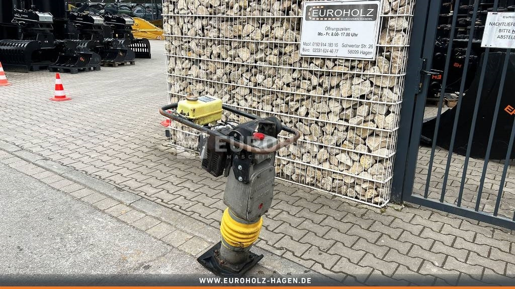 Ammann Vibrationsstampfer ABS 68 - Віброплита: фото 3 Ammann Vibrationsstampfer ABS 68 - Віброплита: фото 3