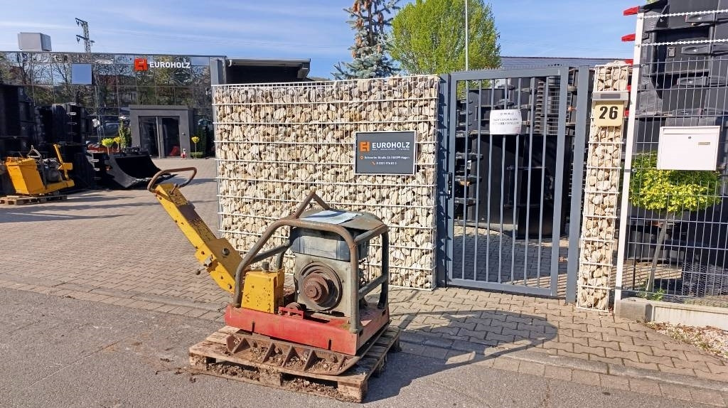 Dynapac LG 500 Rüttelplatte Motor defekt, Ersatzteilquelle - Віброплита: фото 1 Dynapac LG 500 Rüttelplatte Motor defekt, Ersatzteilquelle - Віброплита: фото 1