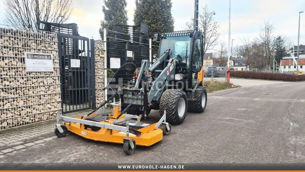 GiANT Radlader V452T, Bodenfräse, Mähwerk, Frontschaufel - Компактний фронтальний навантажувач: фото 3 GiANT Radlader V452T, Bodenfräse, Mähwerk, Frontschaufel - Компактний фронтальний навантажувач: фото 3