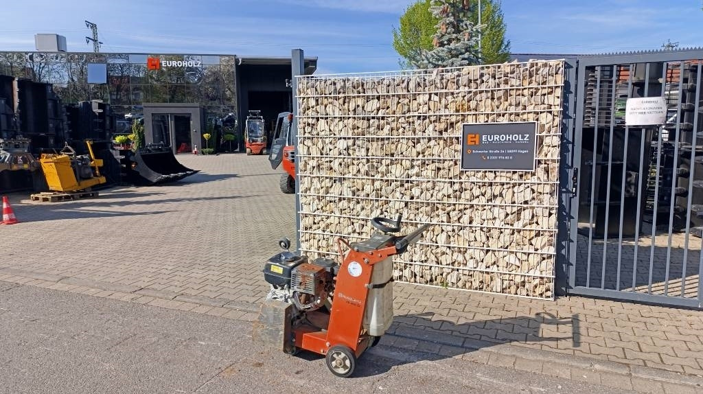Husqvarna FS 400 LV Fugenschneider Bj 2017 mit Motorproblem - Дорожня фреза: фото 4 Husqvarna FS 400 LV Fugenschneider Bj 2017 mit Motorproblem - Дорожня фреза: фото 4