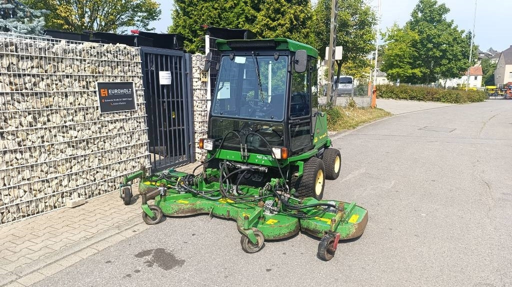 John Deere 1505 vollhydr. Großflächenmäher 3 m Mähwerk Allrad - Косарка: фото 1 John Deere 1505 vollhydr. Großflächenmäher 3 m Mähwerk Allrad - Косарка: фото 1