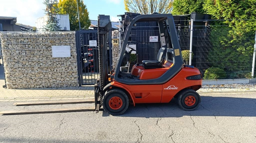 Linde H 30 D, Duplex, Zusatzhydraulik, Palettengabel - Дизельний навантажувач: фото 4 Linde H 30 D, Duplex, Zusatzhydraulik, Palettengabel - Дизельний навантажувач: фото 4