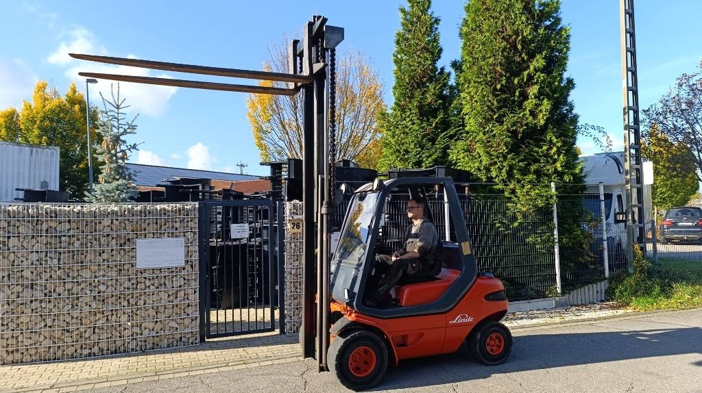 Linde H 30 D, Duplex, Zusatzhydraulik, Palettengabel - Дизельний навантажувач: фото 1 Linde H 30 D, Duplex, Zusatzhydraulik, Palettengabel - Дизельний навантажувач: фото 1