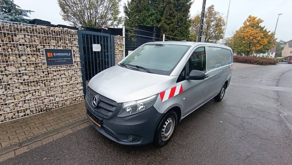 Mercedes-Benz Vito 114 CDI Werkstattschränke, Standheizung, PDC - Фургон з закритим кузовом: фото 1 Mercedes-Benz Vito 114 CDI Werkstattschränke, Standheizung, PDC - Фургон з закритим кузовом: фото 1