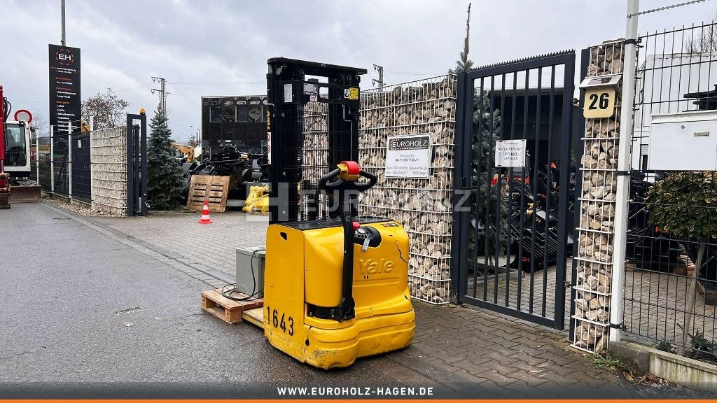 Yale Gabelstapler MS16 4328, elektro, Triplex, 4300 mm  - Електронавантажувач: фото 4 Yale Gabelstapler MS16 4328, elektro, Triplex, 4300 mm  - Електронавантажувач: фото 4