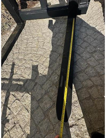 Big Palettengabel 3,5 t mit Merlo Aufnahme 120 cm FEM 3 Träggerahmen - Вила в категорії Вантажно-розвантажувальна техніка: фото 5 Big Palettengabel 3,5 t mit Merlo Aufnahme 120 cm FEM 3 Träggerahmen - Вила в категорії Вантажно-розвантажувальна техніка: фото 5