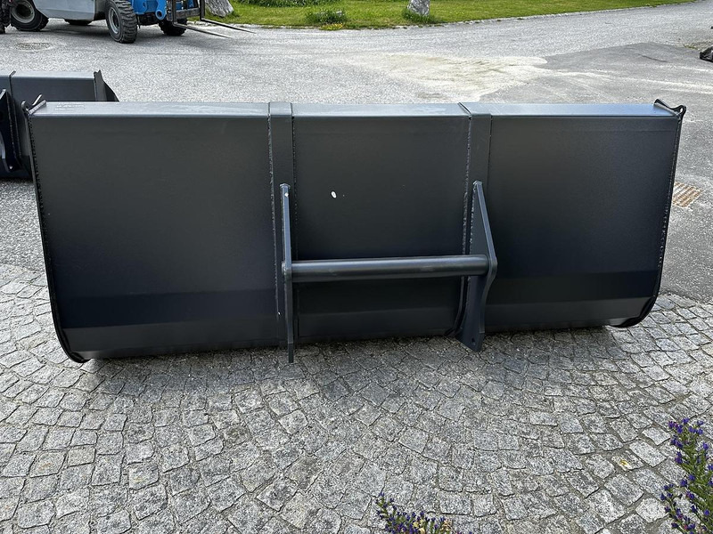 Big Volumenschaufel 250cm mit Manitou Aufnahme - Ківш: фото 3 Big Volumenschaufel 250cm mit Manitou Aufnahme - Ківш: фото 3
