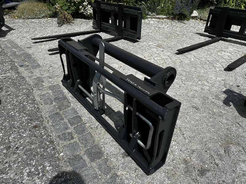 Big Adapter Manitou passend zu Euro Aufnahme - Навісне обладнання: фото 2 Big Adapter Manitou passend zu Euro Aufnahme - Навісне обладнання: фото 2