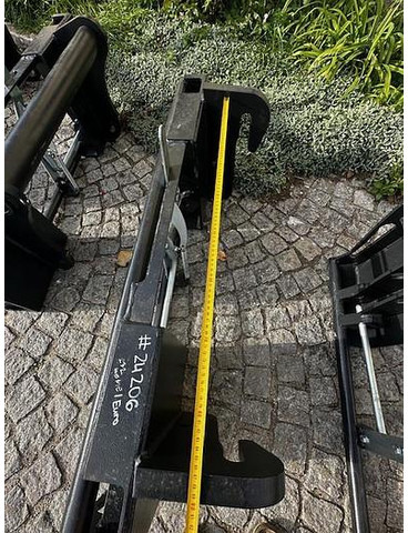 Big Genie / Terex Adapter passend zu Euro Aufnahme - Навісне обладнання: фото 3 Big Genie / Terex Adapter passend zu Euro Aufnahme - Навісне обладнання: фото 3