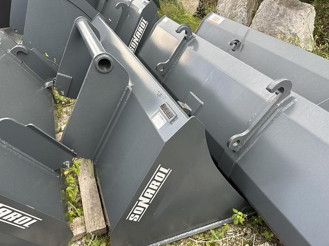 Big Schwergutschaufel 200 cm mit Bobcat Teleskoplader Aufnahme - Навісне обладнання: фото 1 Big Schwergutschaufel 200 cm mit Bobcat Teleskoplader Aufnahme - Навісне обладнання: фото 1