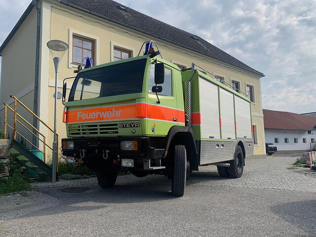 Steyr 15S31 4x4 Feuerwehrfahrzeug - Пожежна машина: фото 3 Steyr 15S31 4x4 Feuerwehrfahrzeug - Пожежна машина: фото 3