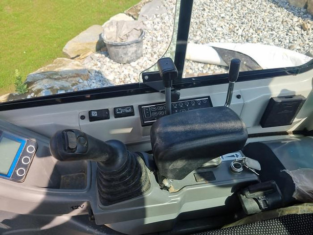 Takeuchi TB216 Minibagger - Міні-екскаватор: фото 5 Takeuchi TB216 Minibagger - Міні-екскаватор: фото 5