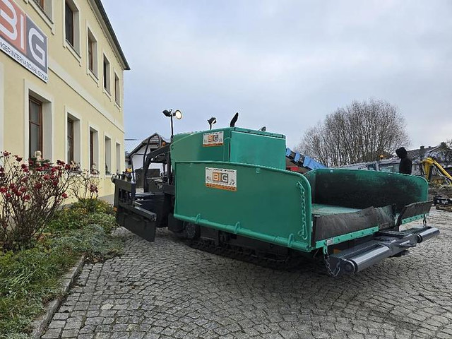 Vögele Super 800 Asphaltfertiger - Асфальтоукладальна машина: фото 4 Vögele Super 800 Asphaltfertiger - Асфальтоукладальна машина: фото 4