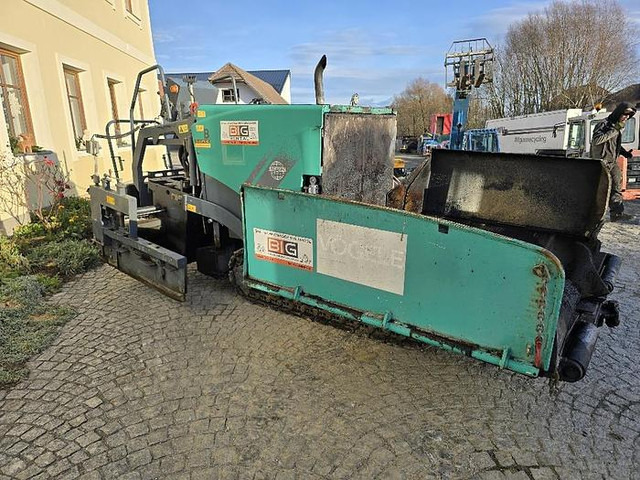 Vögele Super 800 Asphaltfertiger - Асфальтоукладальна машина: фото 1 Vögele Super 800 Asphaltfertiger - Асфальтоукладальна машина: фото 1