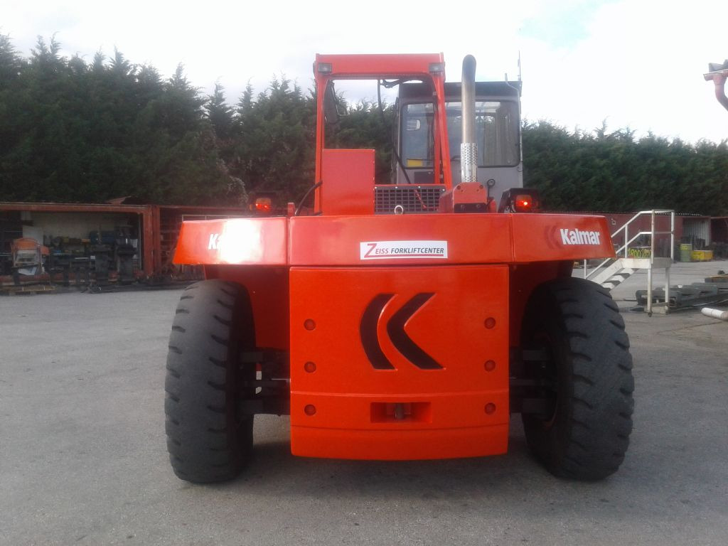 Kalmar DCE330-12 - Дизельний навантажувач: фото 3 Kalmar DCE330-12 - Дизельний навантажувач: фото 3