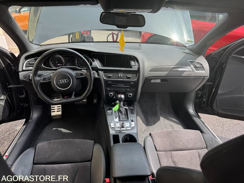 AUDI A4 RS4 - 2013 - 155 000KM - Легковий автомобіль: фото 5 AUDI A4 RS4 - 2013 - 155 000KM - Легковий автомобіль: фото 5