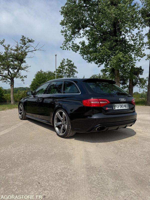 AUDI A4 RS4 - 2013 - 155 000KM - Легковий автомобіль: фото 3 AUDI A4 RS4 - 2013 - 155 000KM - Легковий автомобіль: фото 3