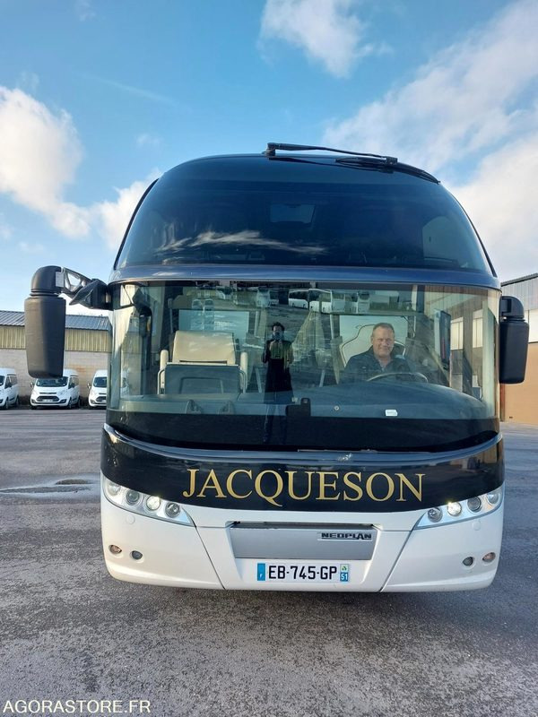 AUTOCAR NEOPLAN CITYLINER P16 L / 14M / 48+1+1+WC / 645008KM - Туристичний автобус: фото 2 AUTOCAR NEOPLAN CITYLINER P16 L / 14M / 48+1+1+WC / 645008KM - Туристичний автобус: фото 2