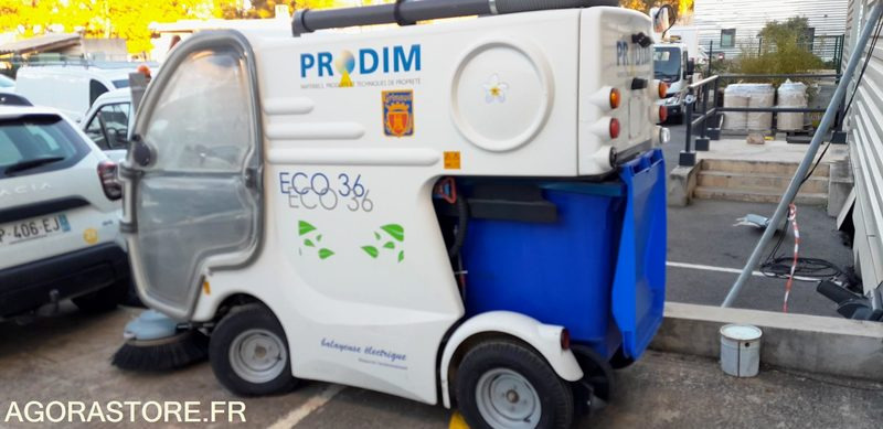 BALAYEUSE ELECTRIQUE ECO 36 - Підмітально-прибиральна машина: фото 1 BALAYEUSE ELECTRIQUE ECO 36 - Підмітально-прибиральна машина: фото 1