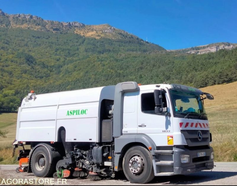 BALAYEUSE LAVEUSE THP MERCEDES BH9 ANNEE 2012 - 246000KMS - Підмітально-прибиральна машина: фото 1 BALAYEUSE LAVEUSE THP MERCEDES BH9 ANNEE 2012 - 246000KMS - Підмітально-прибиральна машина: фото 1