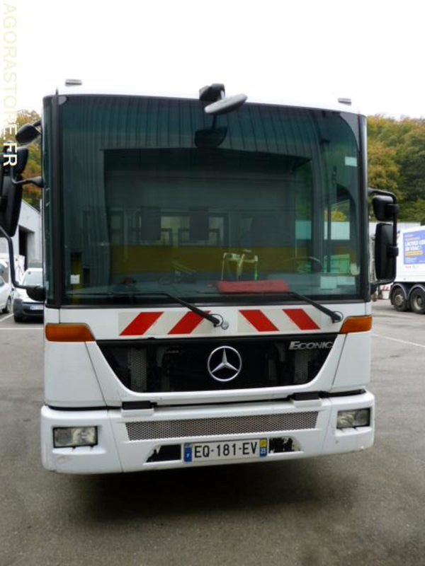 BOM ECONIC MERCEDES CABINE TYPE BUS 2007 4 places 247550kms - Сміттєвози: фото 3 BOM ECONIC MERCEDES CABINE TYPE BUS 2007 4 places 247550kms - Сміттєвози: фото 3