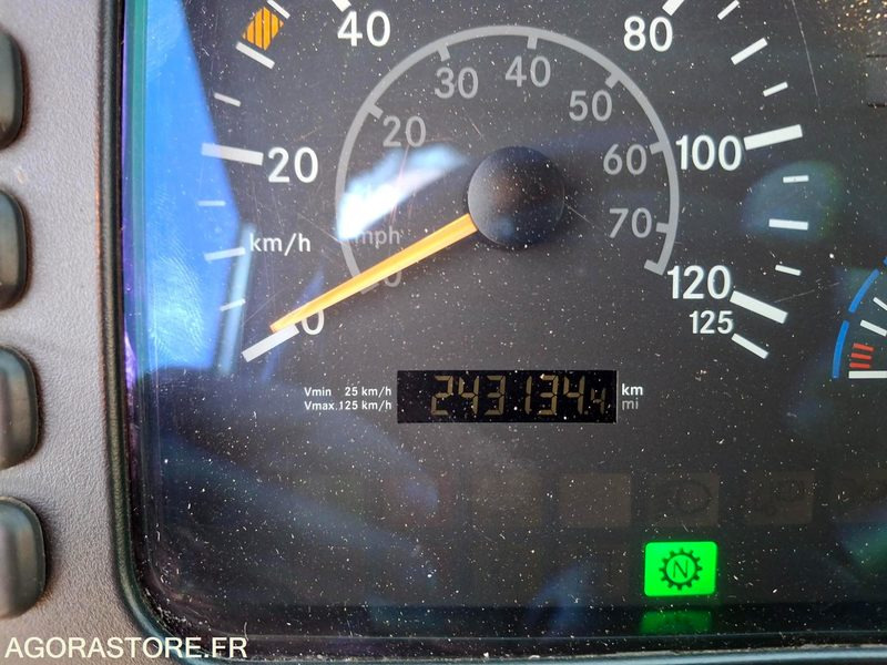 Сміттєвози BOM Mercedes Econic 243135 kms 2013: фото 7