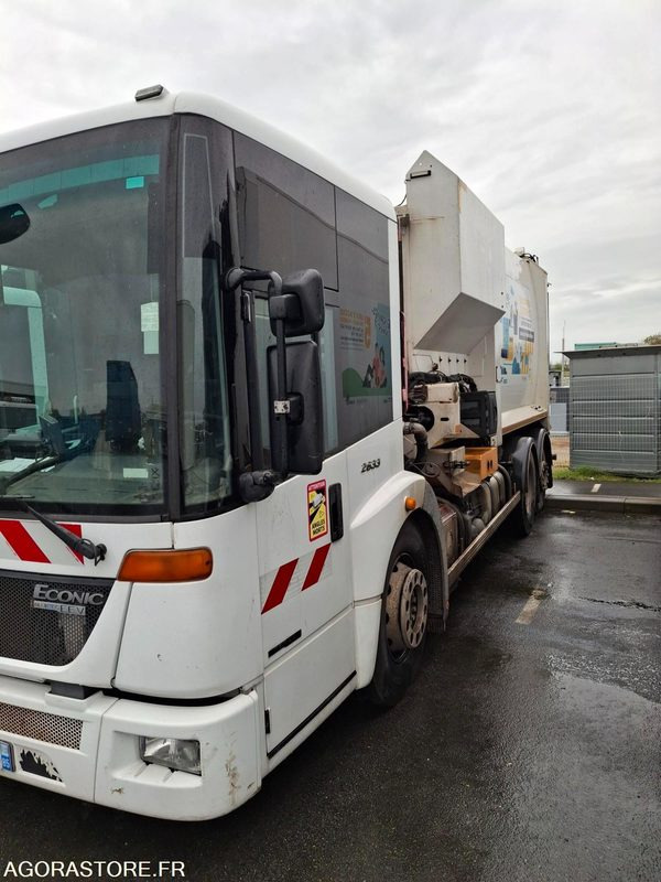 BOM Mercedes Econic 256043 kms 2013 - CW-017-YS - Сміттєвози: фото 5 BOM Mercedes Econic 256043 kms 2013 - CW-017-YS - Сміттєвози: фото 5