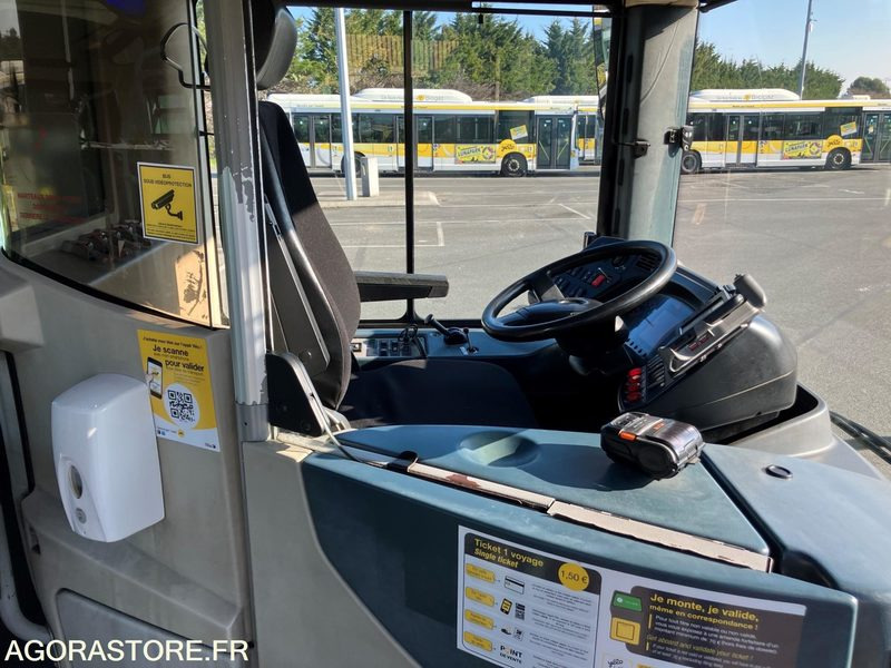 BUS HEULIEZ AG816LZ 372 - Зчленований автобус: фото 4 BUS HEULIEZ AG816LZ 372 - Зчленований автобус: фото 4