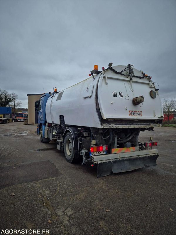 Balayeuse Eurovoirie Optifant 70 TA THP - 2012 - 242 000 heures - Підмітально-прибиральна машина: фото 4 Balayeuse Eurovoirie Optifant 70 TA THP - 2012 - 242 000 heures - Підмітально-прибиральна машина: фото 4