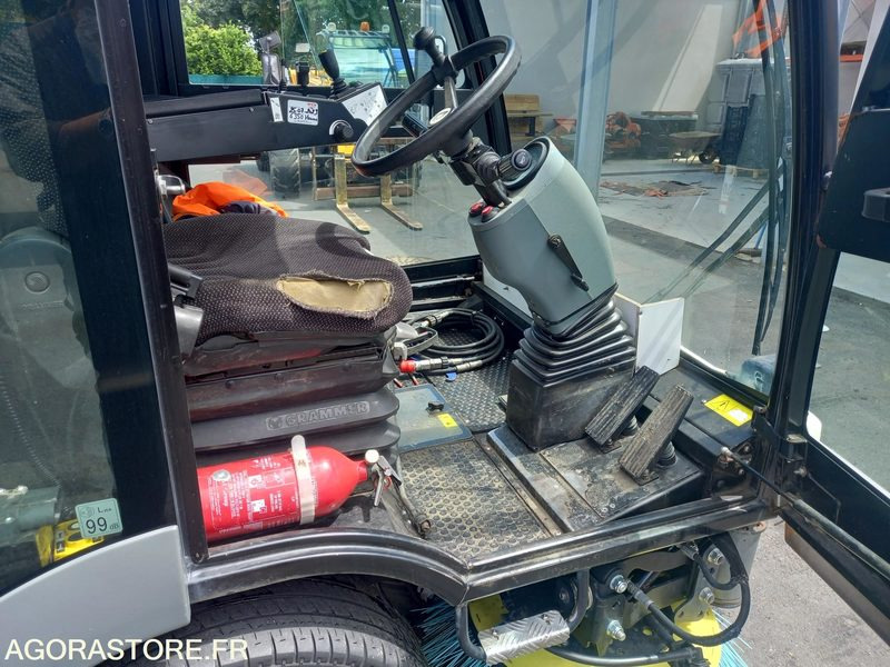 Balayeuse de voirie - Підмітально-прибиральна машина: фото 5 Balayeuse de voirie - Підмітально-прибиральна машина: фото 5