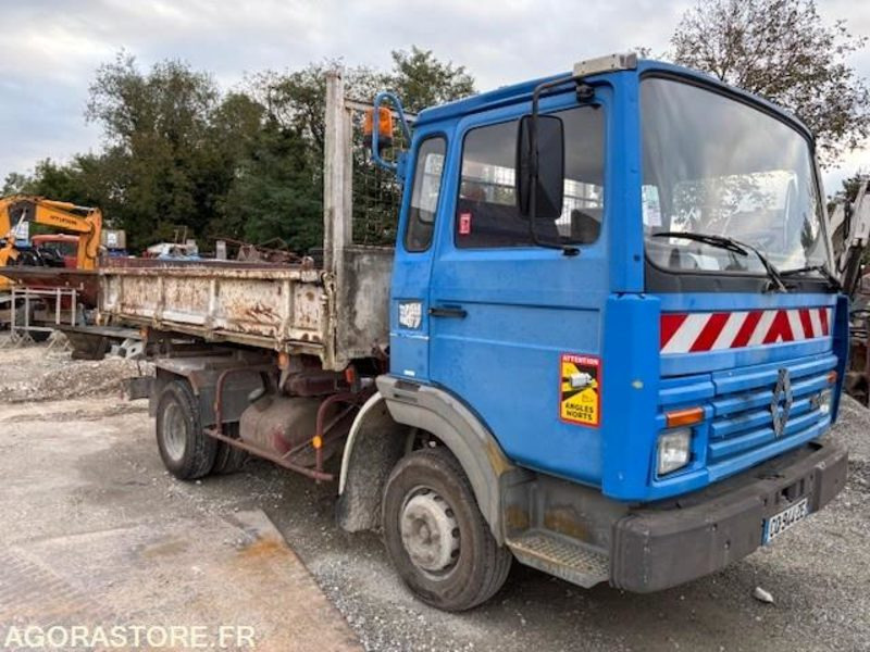 CAMION BENNE (TRI-BENNE) RENAULT S120 MIDLINER 1991 221000 KM - Самоскид вантажівка: фото 3 CAMION BENNE (TRI-BENNE) RENAULT S120 MIDLINER 1991 221000 KM - Самоскид вантажівка: фото 3
