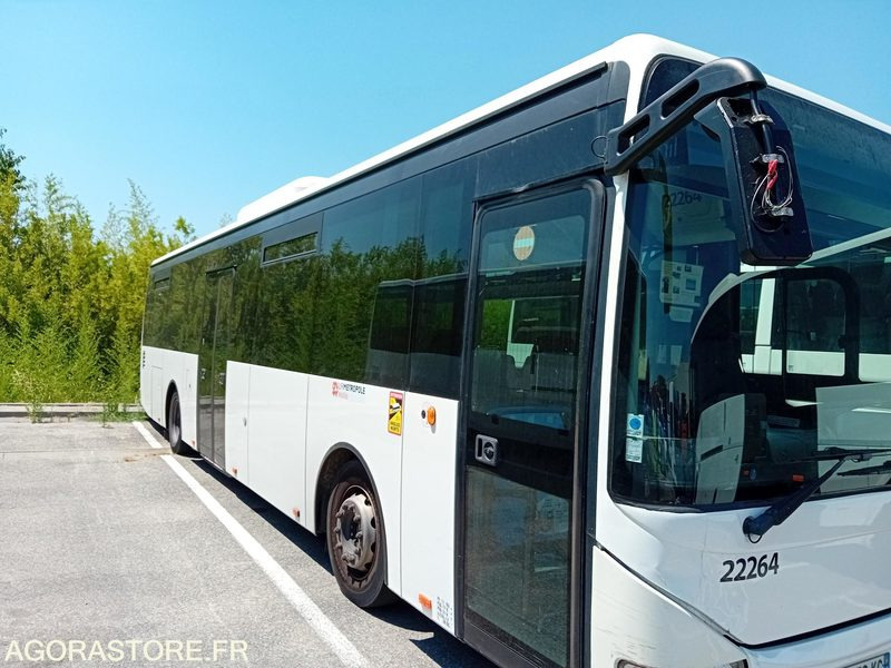 CAR IRISBUS CROSSWAY LOW ENTRY 22264 MEC 2014 697141KM DC-959-KG - Шкільний автобус: фото 2 CAR IRISBUS CROSSWAY LOW ENTRY 22264 MEC 2014 697141KM DC-959-KG - Шкільний автобус: фото 2