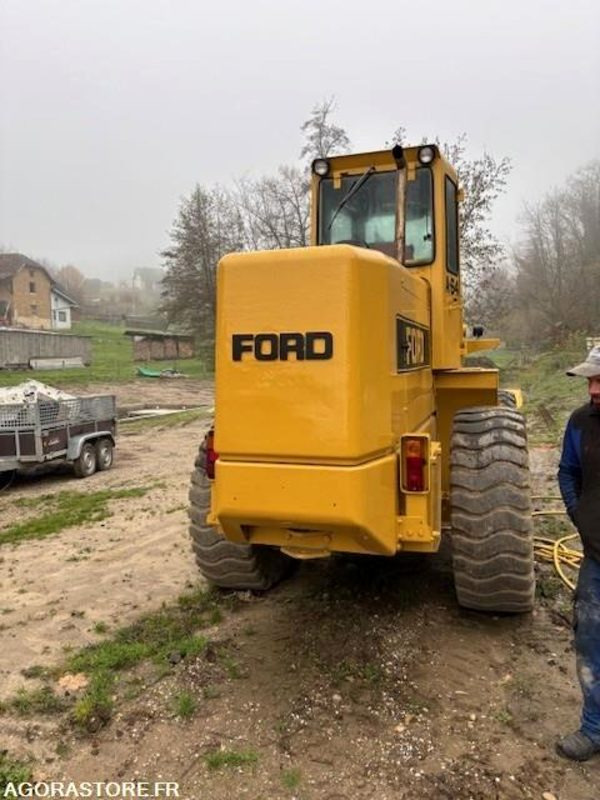 CHARGEUSE FORD A-64 1975 5650 HEURES - Навантажувач: фото 2 CHARGEUSE FORD A-64 1975 5650 HEURES - Навантажувач: фото 2