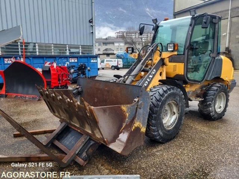 CHARGEUSE VOLVO L25B-P 2008 6200 HEURES - Навантажувач: фото 4 CHARGEUSE VOLVO L25B-P 2008 6200 HEURES - Навантажувач: фото 4