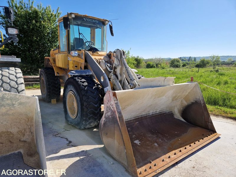 CHARGEUSE VOLVO L60E - 2005 / 6 670 HEURES - Навантажувач: фото 2 CHARGEUSE VOLVO L60E - 2005 / 6 670 HEURES - Навантажувач: фото 2