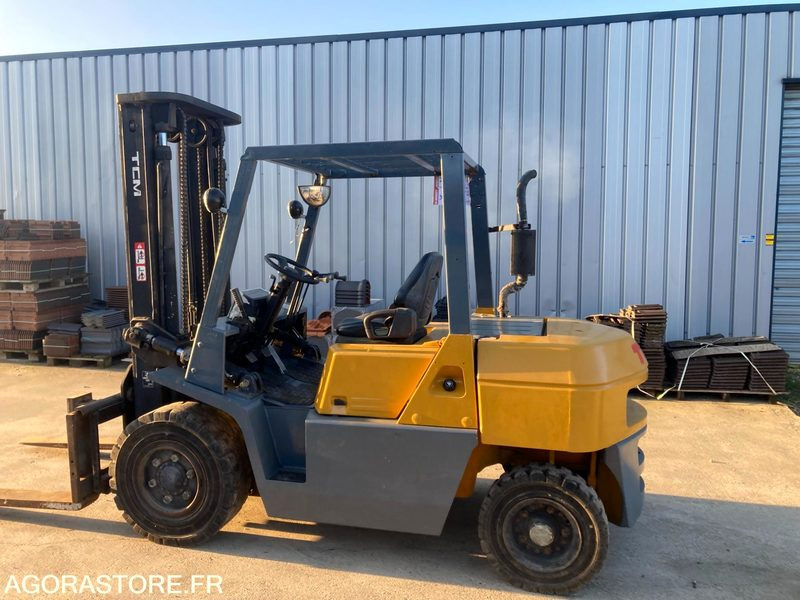 CHARIOT ELEVATEUR TCM DIESEL 4T ANNEE 1998 - Дизельний навантажувач: фото 4 CHARIOT ELEVATEUR TCM DIESEL 4T ANNEE 1998 - Дизельний навантажувач: фото 4