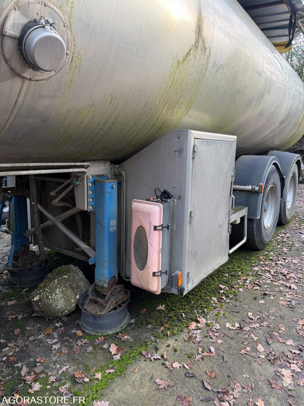 CITERNE MAGYAR - Напівпричіп цистерна: фото 3 CITERNE MAGYAR - Напівпричіп цистерна: фото 3