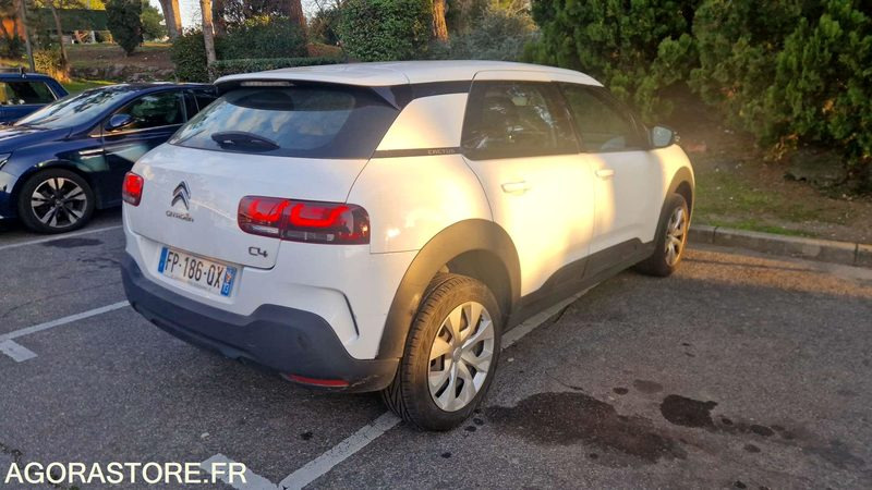 CITROËN C4 - 2020 / 138605 KM (FP-186-QX) - Легковий автомобіль: фото 4 CITROËN C4 - 2020 / 138605 KM (FP-186-QX) - Легковий автомобіль: фото 4