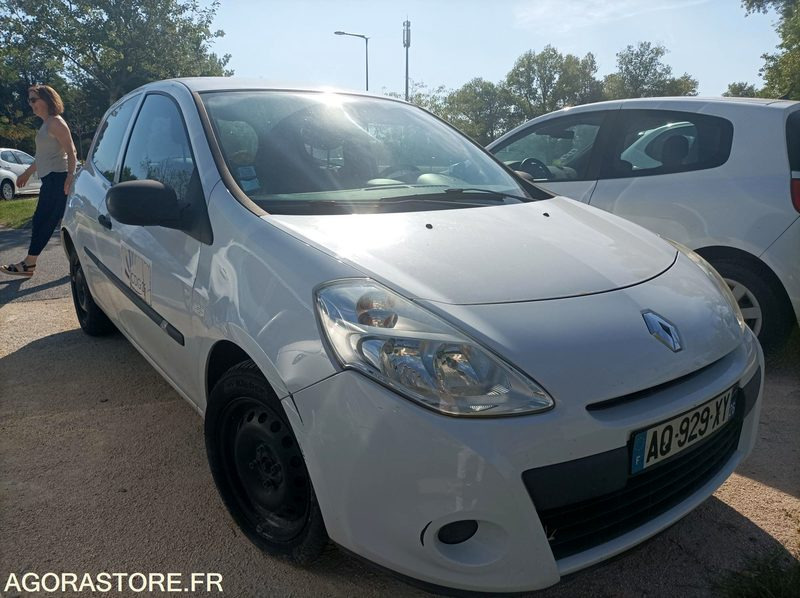CLIO III 2010 2 places - Легковий автомобіль: фото 2 CLIO III 2010 2 places - Легковий автомобіль: фото 2