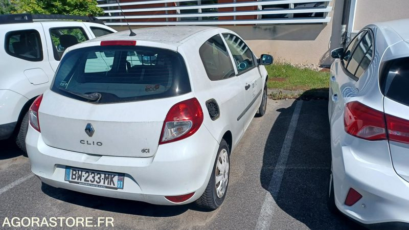 CLIO SOCIETE AIR DIESEL BW-233-MK - 2011 - 170 000KM / CHAZEY SUR AIN - Легковий автомобіль: фото 3 CLIO SOCIETE AIR DIESEL BW-233-MK - 2011 - 170 000KM / CHAZEY SUR AIN - Легковий автомобіль: фото 3