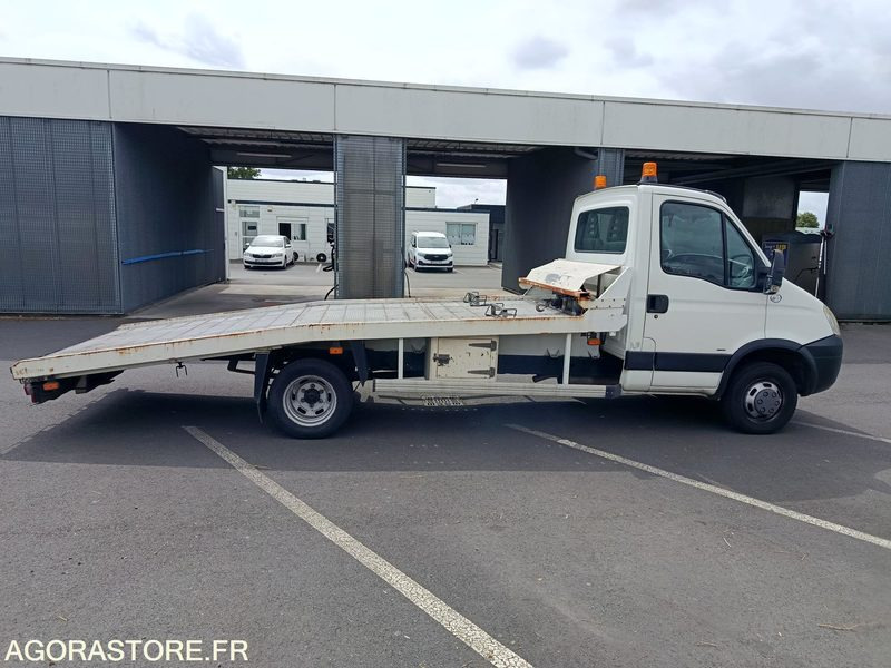 CN-999-MT - Roulant - Dépanneuse - CTTE - IVECO - 158 157 Kms - Суцільнометалевий фургон: фото 2 CN-999-MT - Roulant - Dépanneuse - CTTE - IVECO - 158 157 Kms - Суцільнометалевий фургон: фото 2
