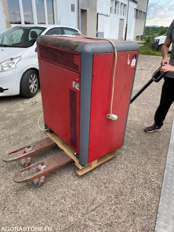 Compresseur insonorisé Guernet. 7.5kw + cuve 500l - Повітряний компресор: фото 5 Compresseur insonorisé Guernet. 7.5kw + cuve 500l - Повітряний компресор: фото 5