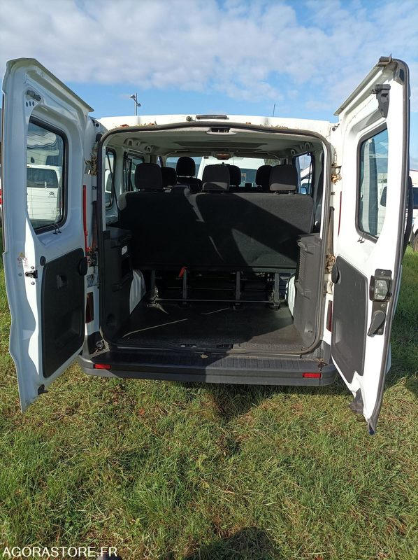 DS-311-SJ - Roulant - RENAULT TRAFIC - VP - 331 363 Kms - Мікроавтобус, Пасажирський фургон: фото 4 DS-311-SJ - Roulant - RENAULT TRAFIC - VP - 331 363 Kms - Мікроавтобус, Пасажирський фургон: фото 4