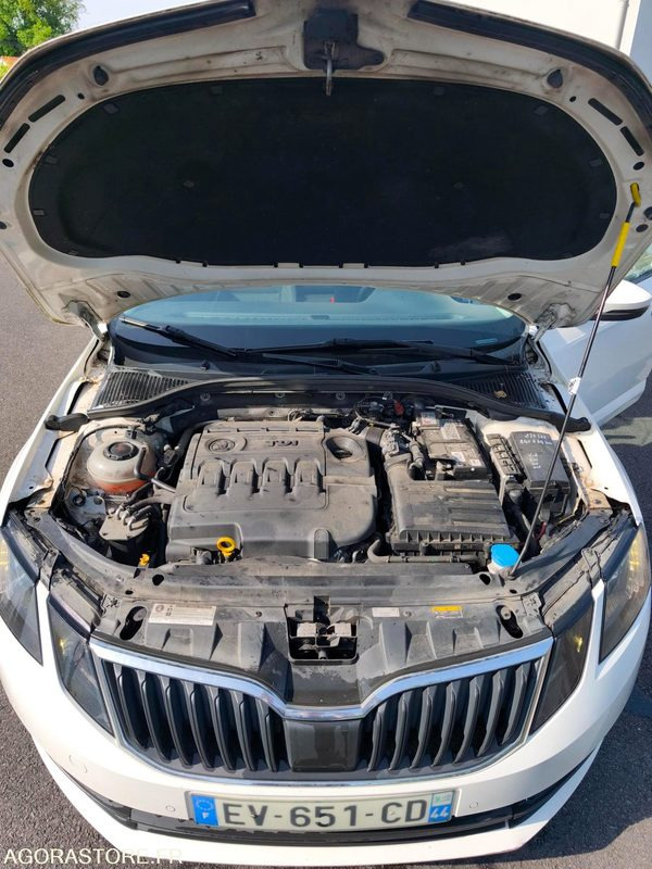 EV-651-CD - Roulant - SKODA OCTAVIA - VP - 348 356 Kms - Легковий автомобіль: фото 4 EV-651-CD - Roulant - SKODA OCTAVIA - VP - 348 356 Kms - Легковий автомобіль: фото 4