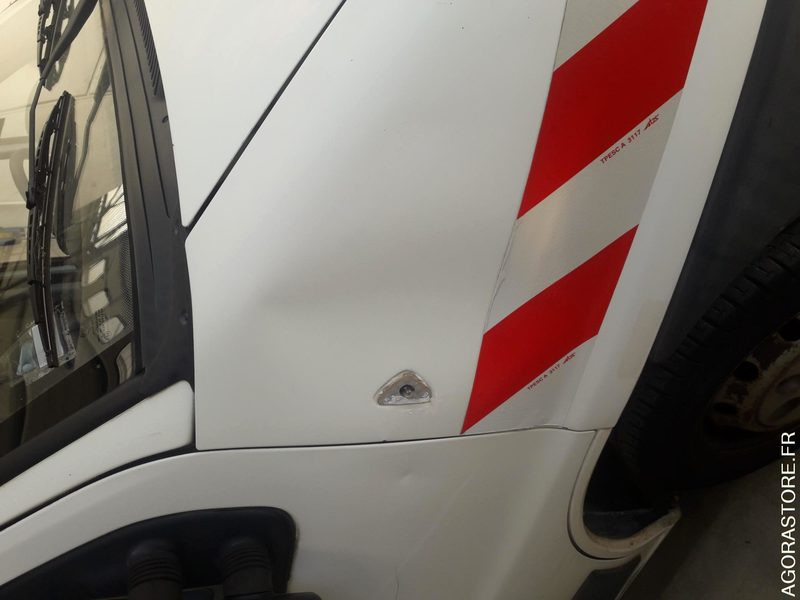 FIAT DUCATO FOURGON - Суцільнометалевий фургон: фото 3 FIAT DUCATO FOURGON - Суцільнометалевий фургон: фото 3