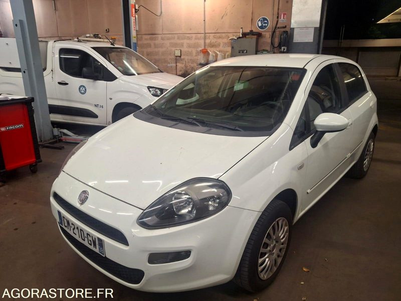 FIAT PUNTO BI CARBURATION. - Легковий автомобіль: фото 3 FIAT PUNTO BI CARBURATION. - Легковий автомобіль: фото 3